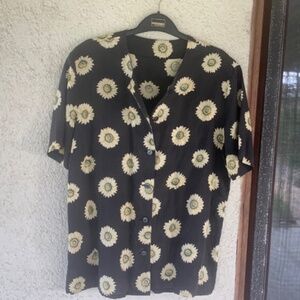 GEIGER OF AUSTRIA SHORT SLEEVE BLOUSE